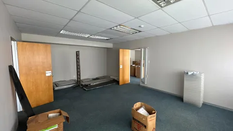 WhatsApp Image 2025-11-27 at 15.14.39 (1).